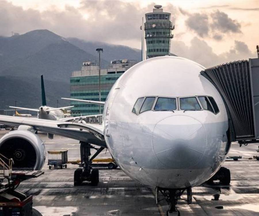 El Gobierno desregula el transporte aéreo para 