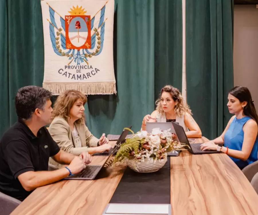 El gobierno analiza la reorganización del sistema educativo provincial