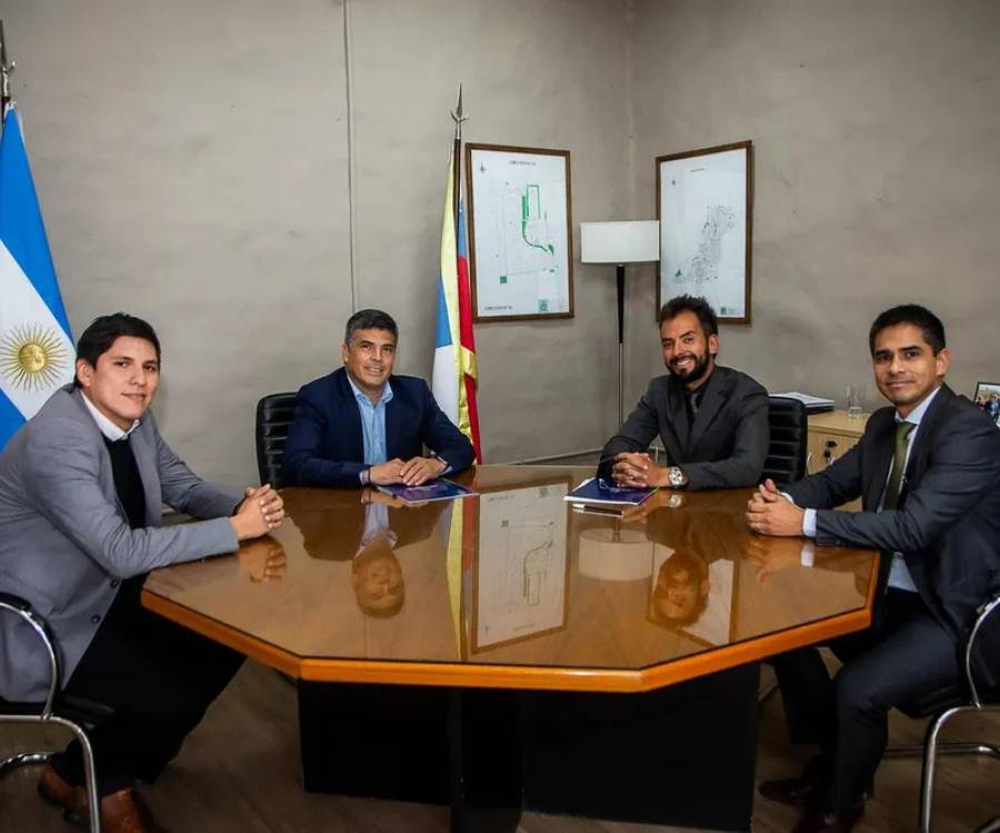 El Colegio de Abogados y el Ministerio de Gobierno firmaron un convenio para la capacitación de servidores públicos