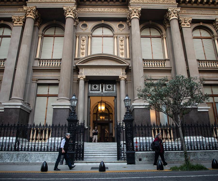 Sigue el festival de deuda: el Banco Central tomó otro préstamo por U$S 2.000 millones