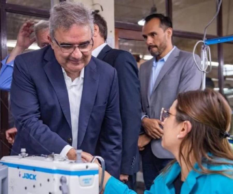 Provincia lanzó auxilio al sector textil con aportes de hasta $200 mil por trabajador