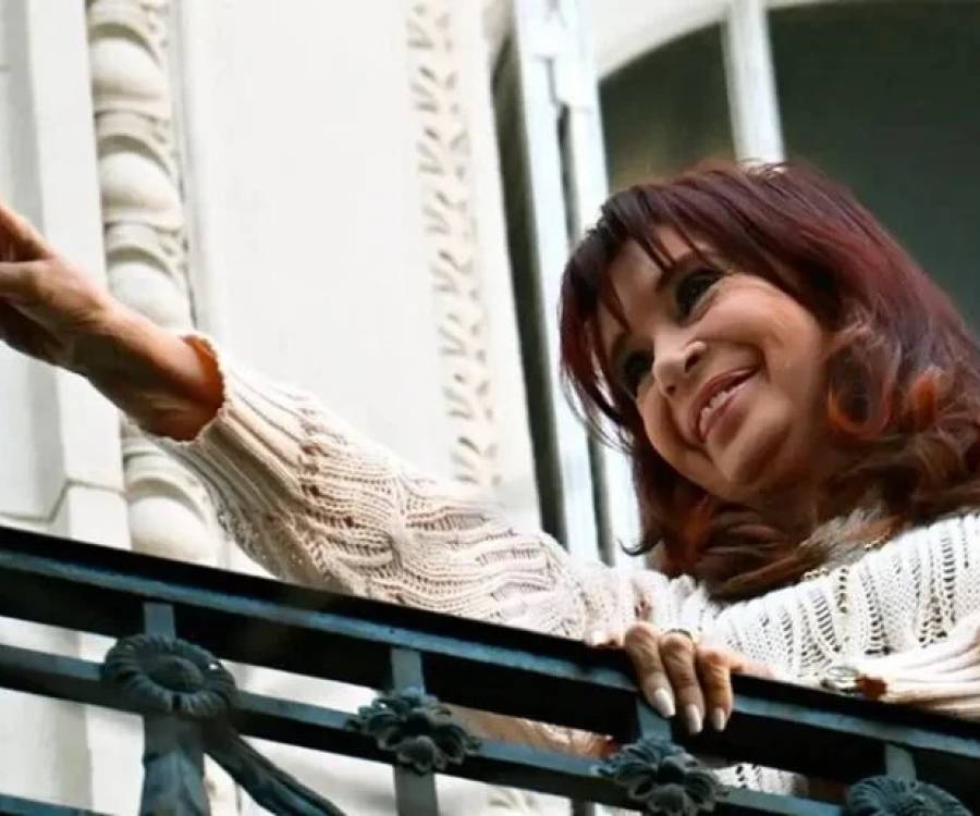 Cristina arremetió contra Milei: 