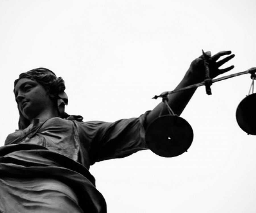 Justicia ajustada