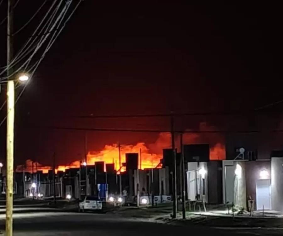 Voraz ncendio en la Planta de Tratamiento de Residuos