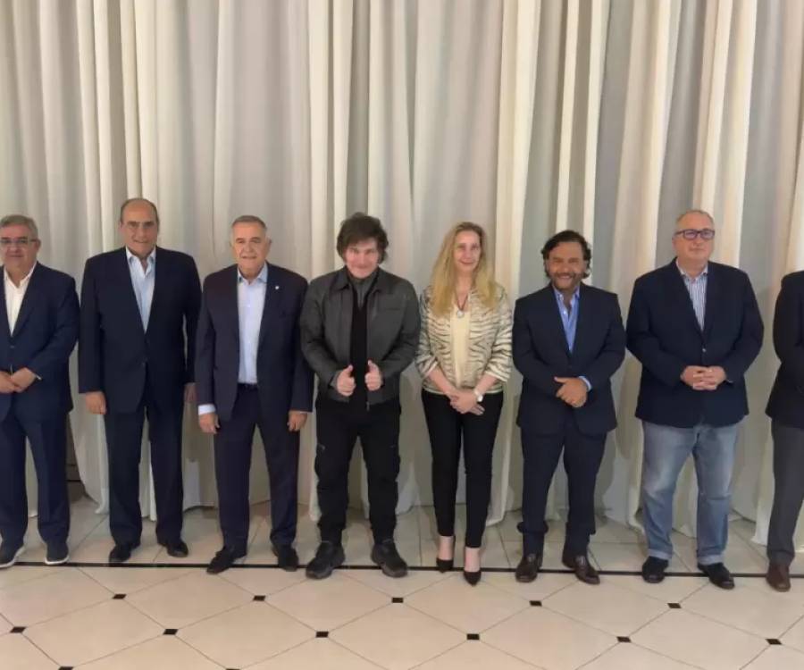 Milei se reúne con 15 gobernadores para negociar el Presupuesto 2026 y las reformas