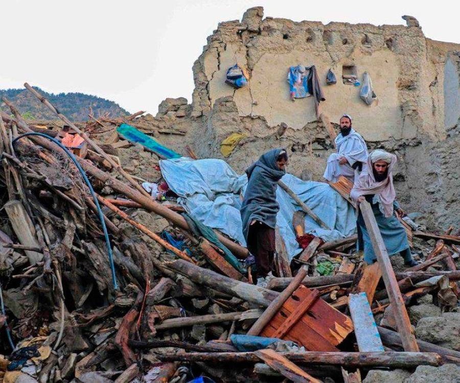 Un potente terremoto de 6.3 grados sacudió Afganistán: al menos 20 muertos