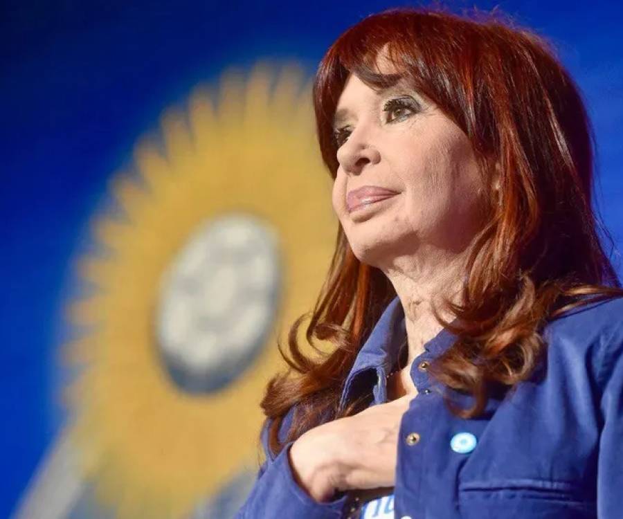 Cristina Kirchner recibió el año nuevo en el Otamendi y continúa internada