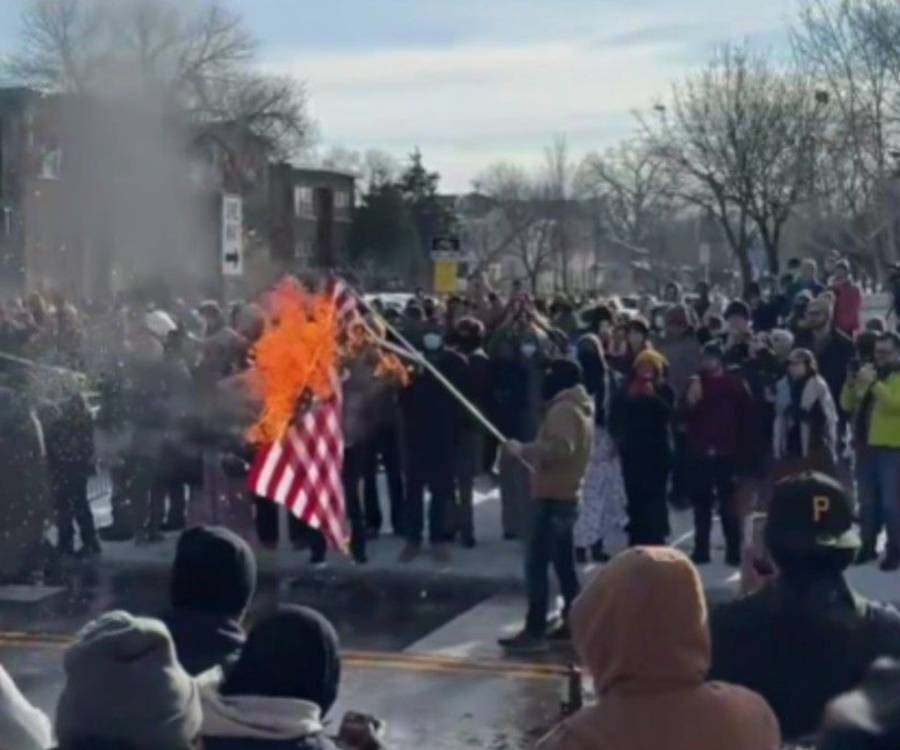 Masivas protestas en Estados Unidos después de que la policía migratoria asesinara a una mujer