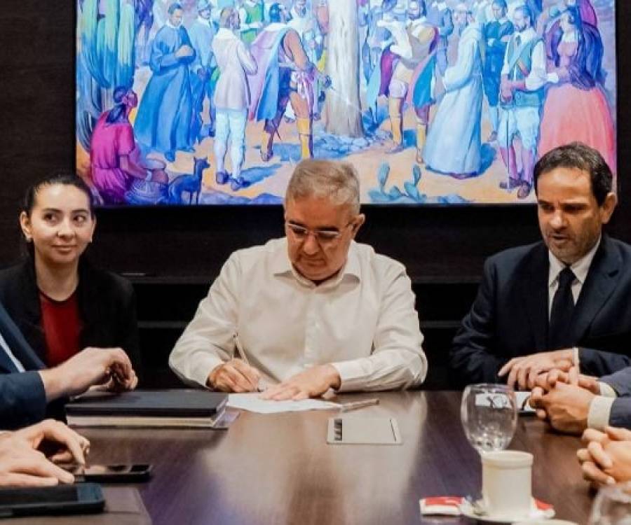Minera Alumbrera aporta fondos para la compra de dos tomógrafos y obras viales