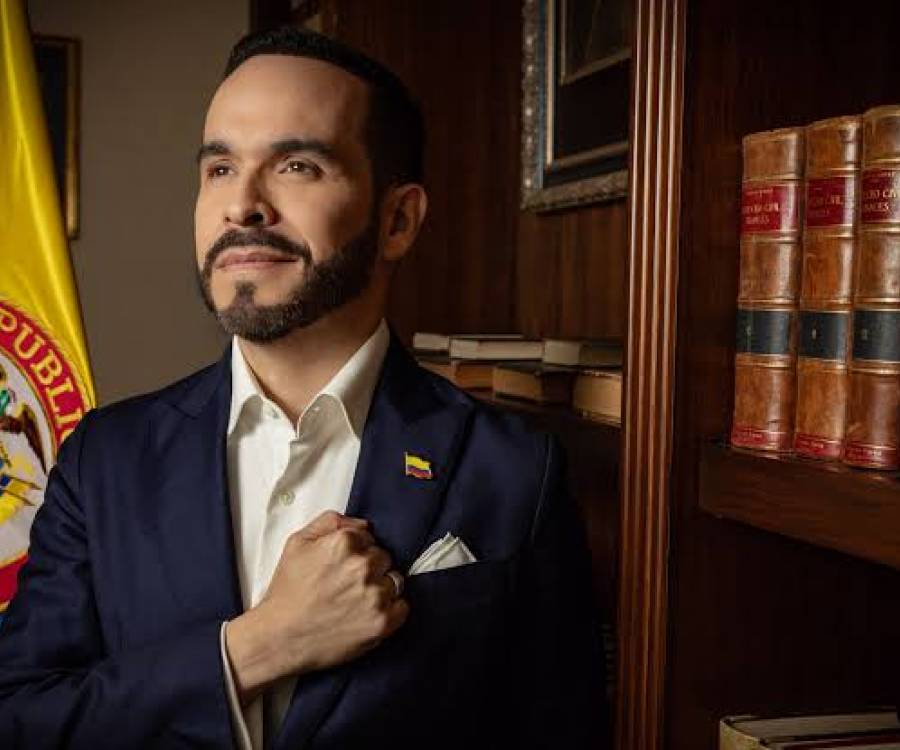 Abelardo de la Espriella se proclamó ganador y prometió gobernar para todos los colombianos