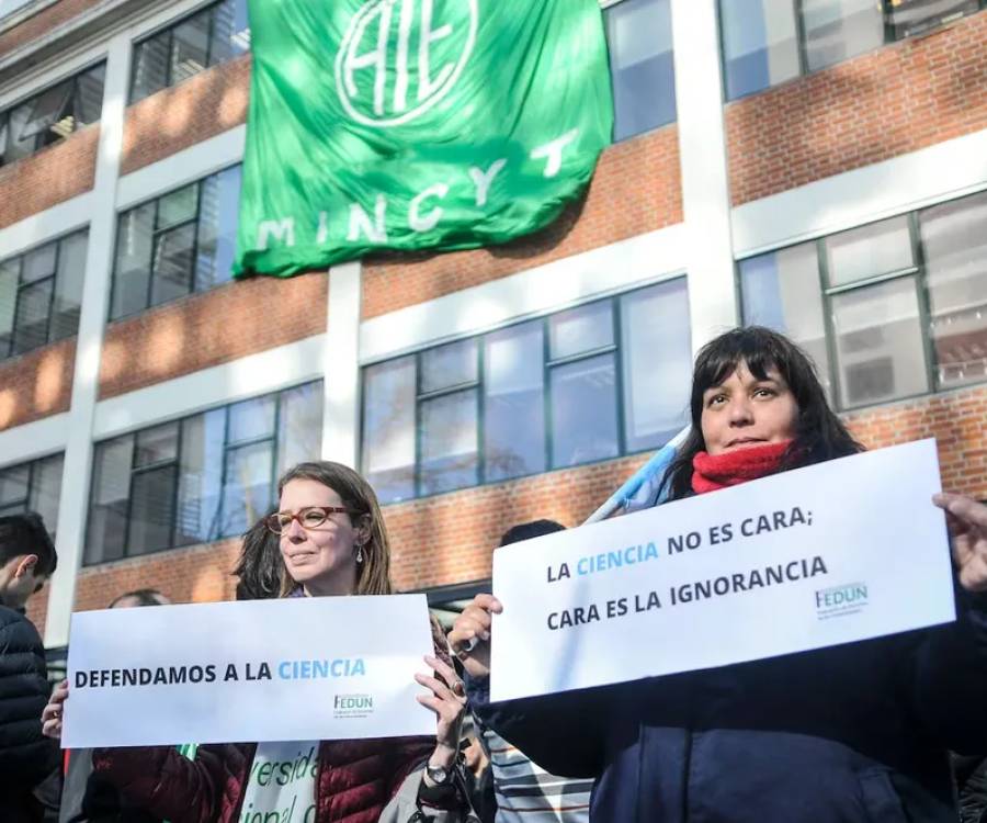 Alertan de proximos despidos en el CONICET