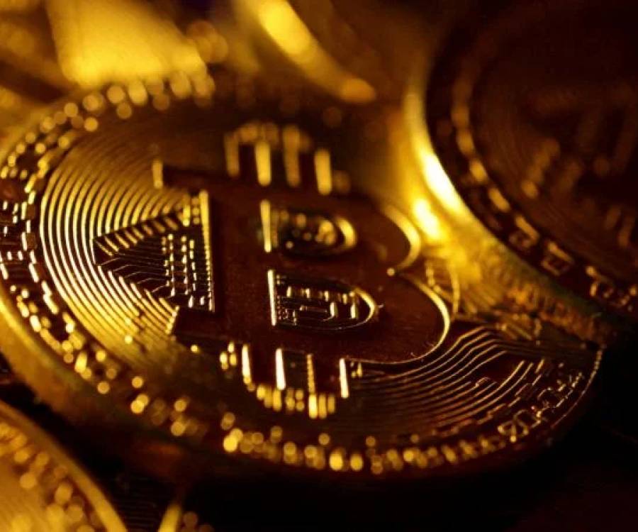 El Bitcoin vuelve a caer, cotiza en torno a los u$s63.000 y se aleja de su récord