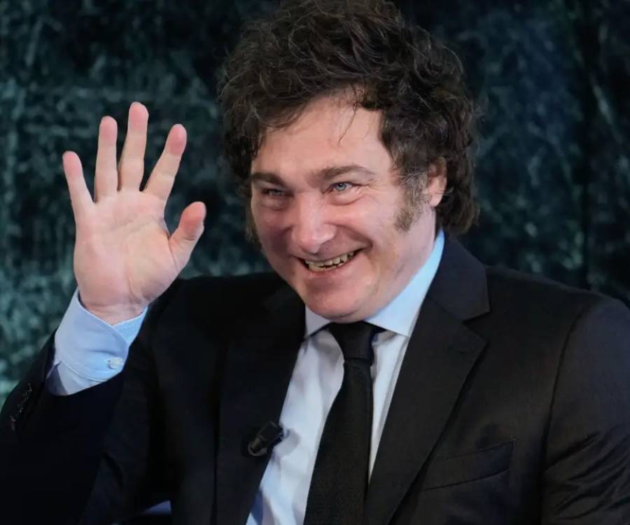 Tres diputados denunciaron a Javier Milei por el viaje a España
