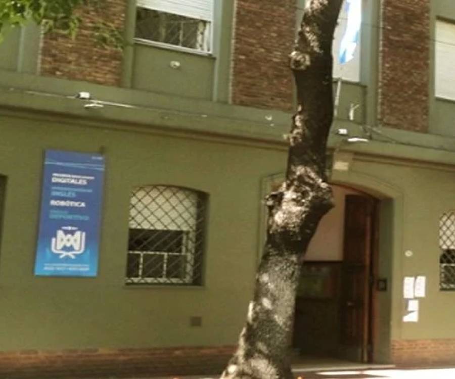Alumnos viralizan fotos trucadas de sus compañeras y maestras desnudas