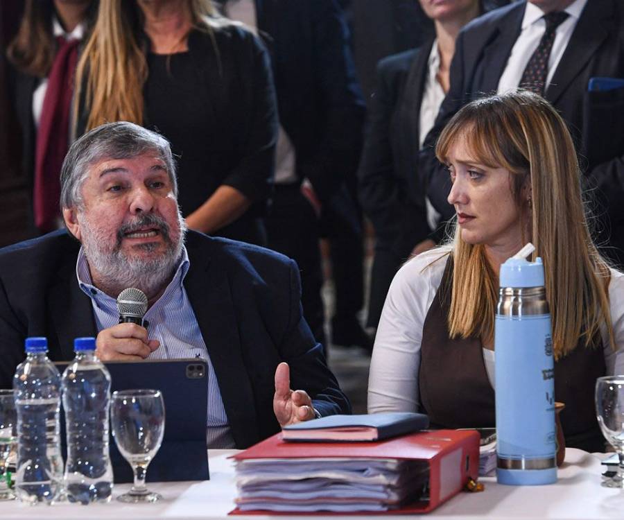 Las estrategias que analiza Unión por la Patria en el Senado para bloquear la Ley Bases