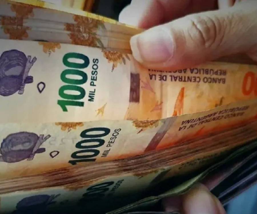 Comenzó el pago de sueldos a la Administración Pública: ¿Quiénes cobran hoy?