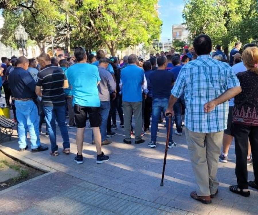 Propuesta de policías: sueldo base de 600 mil pesos y mejoras en las condiciones de trabajo