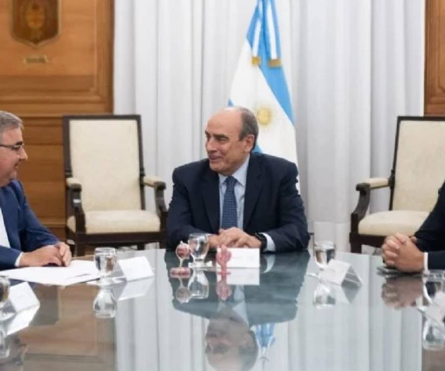 Raúl Jalil firmó acuerdo clave con la Nación