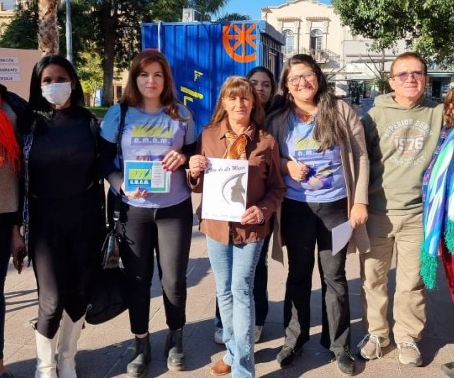 Testeo de VIH, reparto de profiláctico e información preventiva sobre violencia de género