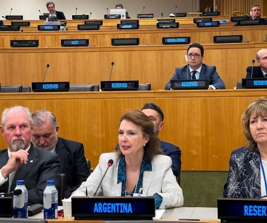 Mondino reafirmó el reclamo por Malvinas en la ONU y llamó a tener una relación 