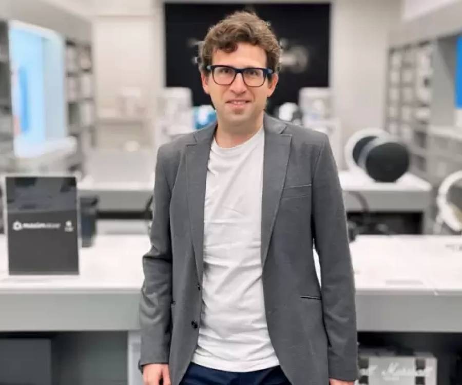De la admiración de su padre a Steve Jobs y Apple a liderar una pyme de 36 años: 