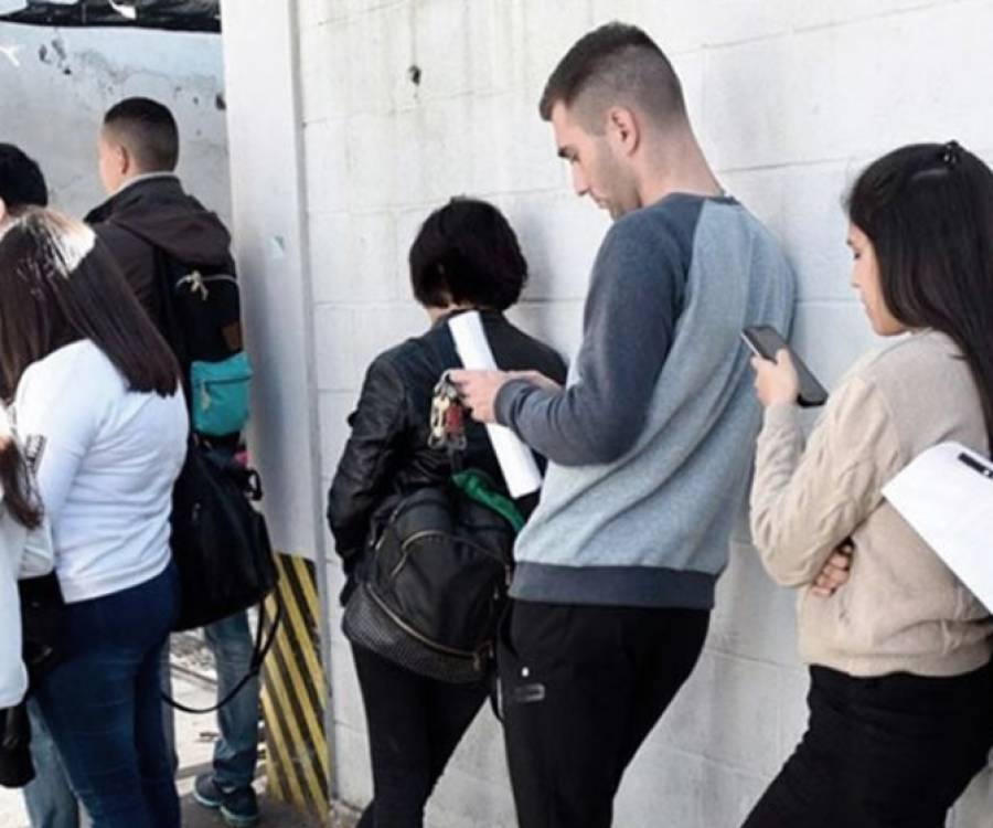 El desempleo subió a 7,7% en el primer trimestre del año, según informó el INDEC