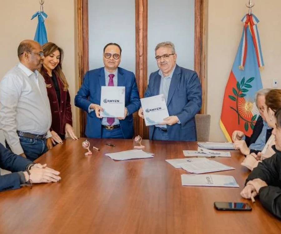 Catamarca y Emiratos Árabes se asocian para exploración minera en Antofagasta de la Sierra