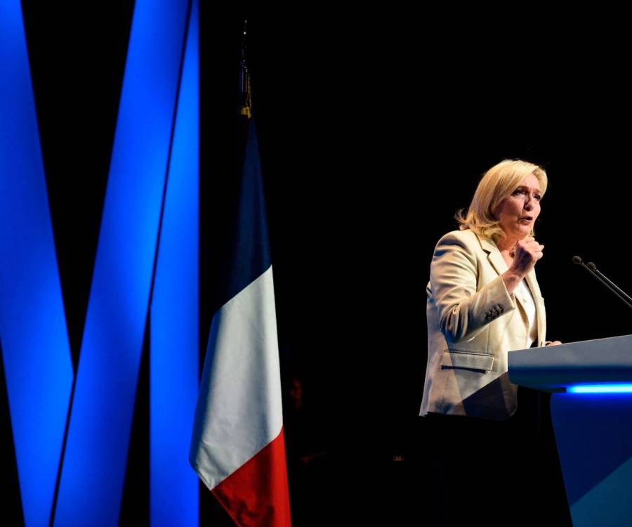 La extrema derecha y la ‘gauche’ desplazan al partido de Macron y competirán por la mayoría absoluta el 7 de julio