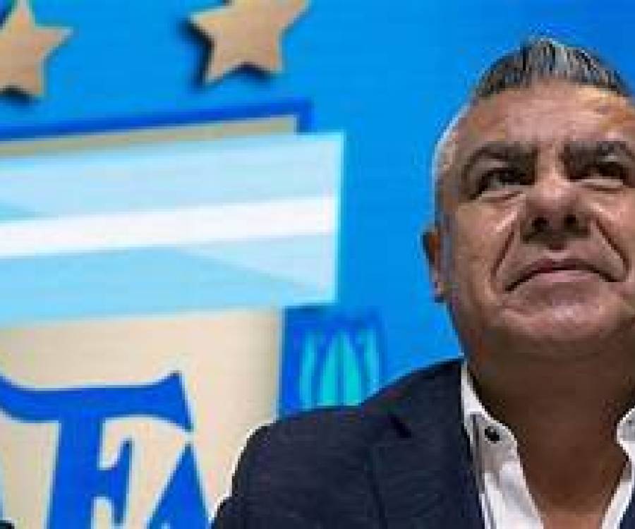 Chiqui Tapia recibió la llave de la ciudad de Miami en un evento en el que se proclamó el “Día de la AFA”