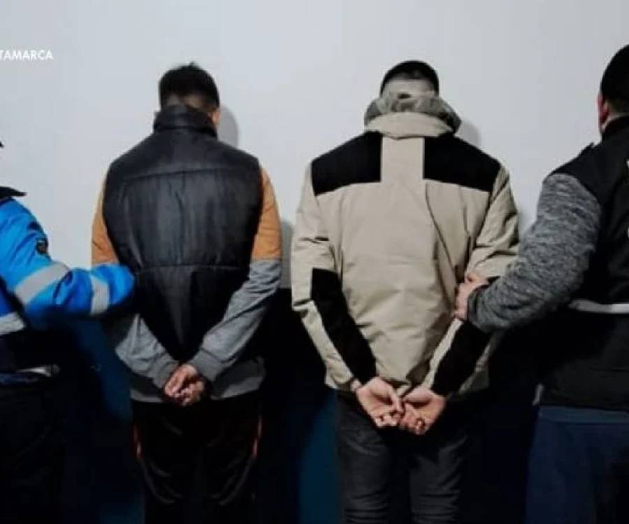 En un puesto caminero detuvieron a dos narcos que tenían pedido de captura