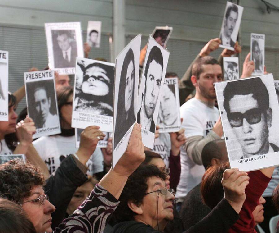 Exigen una sanción a los diputados libertarios que visitaron a Astiz y otros represores en la cárcel