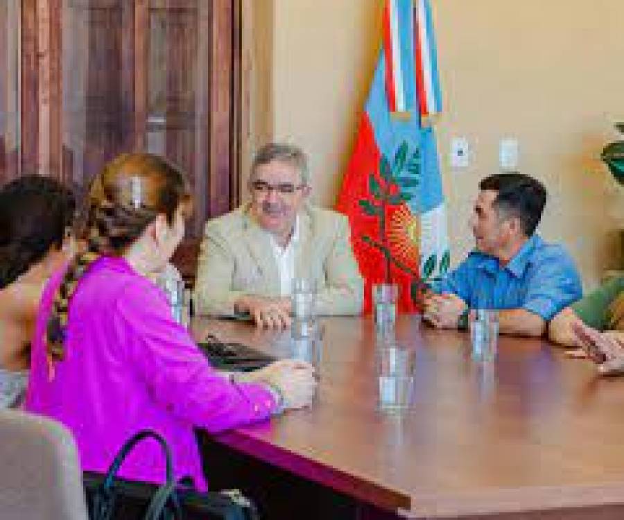 La Provincia cerró acuerdo salarial con la Policía