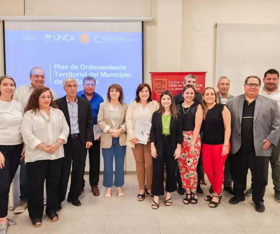 El Gobierno entregó el Plan de Ordenamiento Territorial a Huillapima