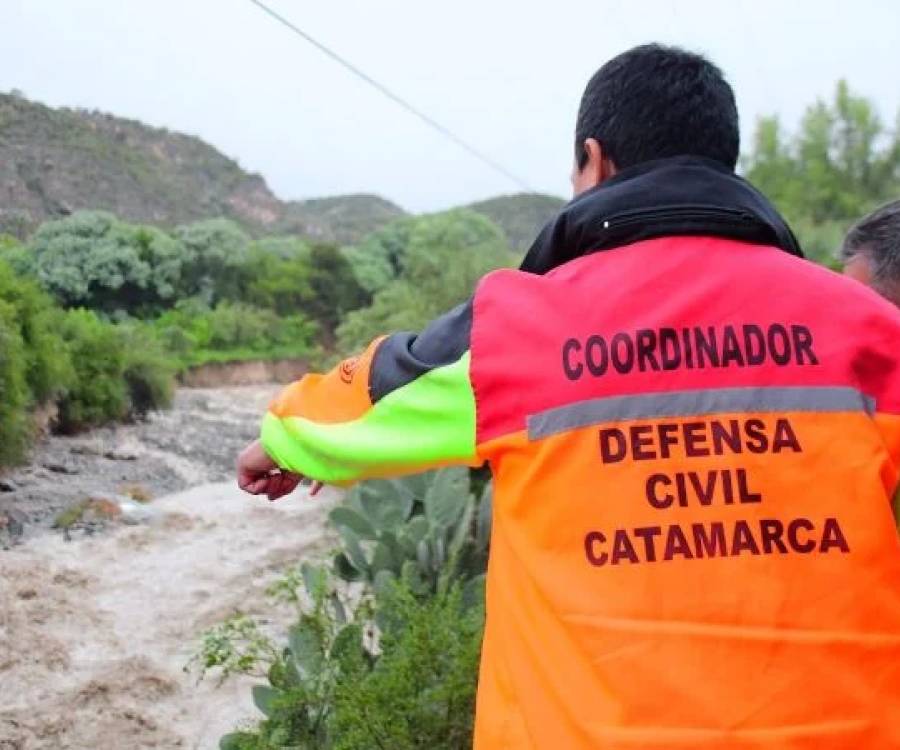 Crítica situación en Pomán luego de la crecida del río por las intensas lluvias