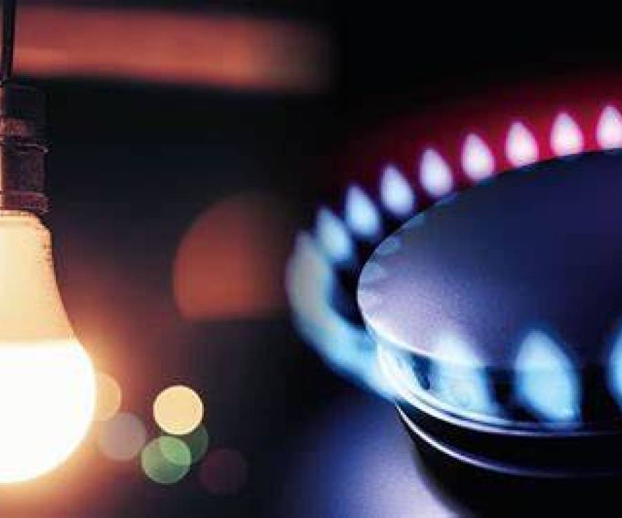 El Gobierno oficializó aumentos de luz y gas para el comienzo de 2025