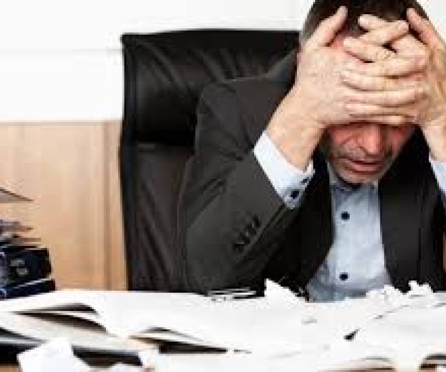 Palabras tóxicas en el trabajo: las 10 qué más destruyen la moral de los equipos, y cómo revertirlo