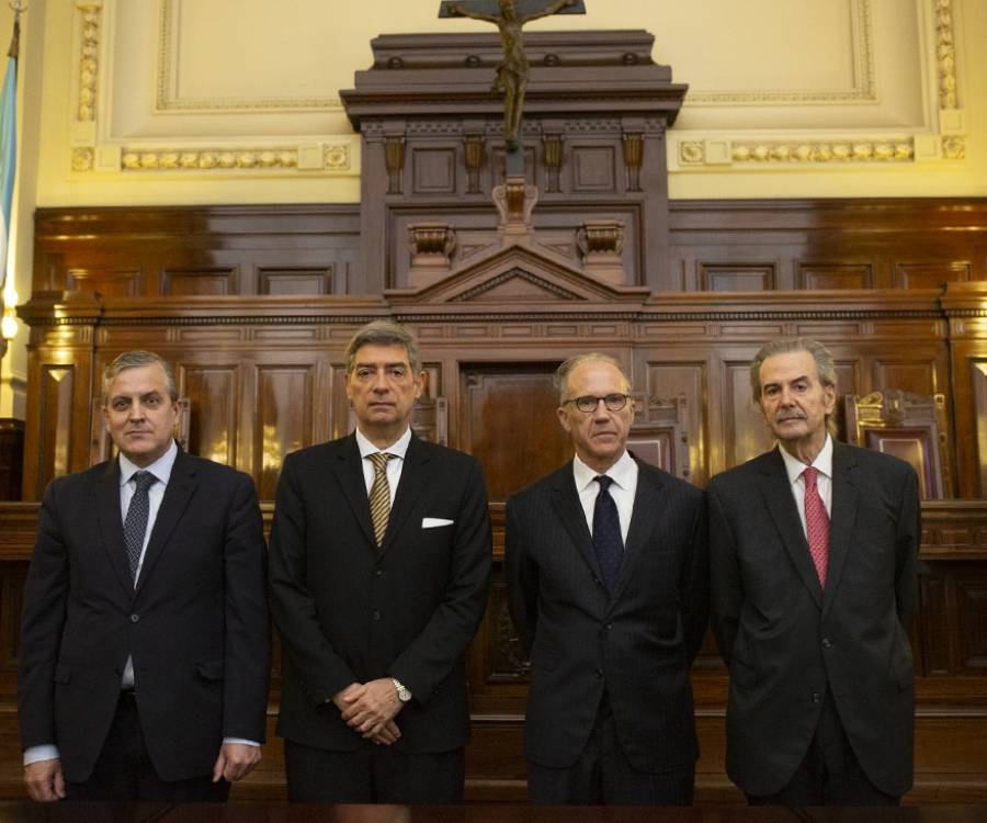 La Corte Suprema esperaría una definición política antes de definir el futuro del DNU de Milei