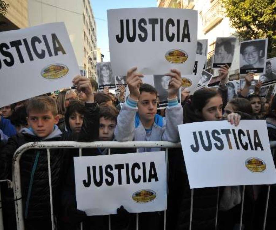 El juicio en ausencia es oficial