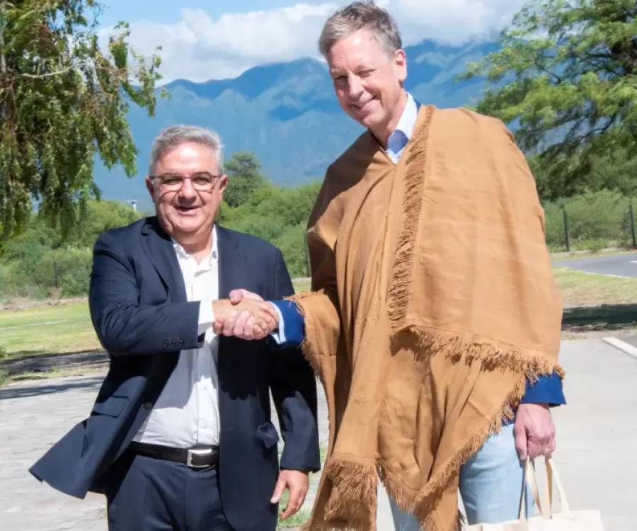 Jalil se reunió con los representantes de Minera Río Tinto en Casa de Gobierno