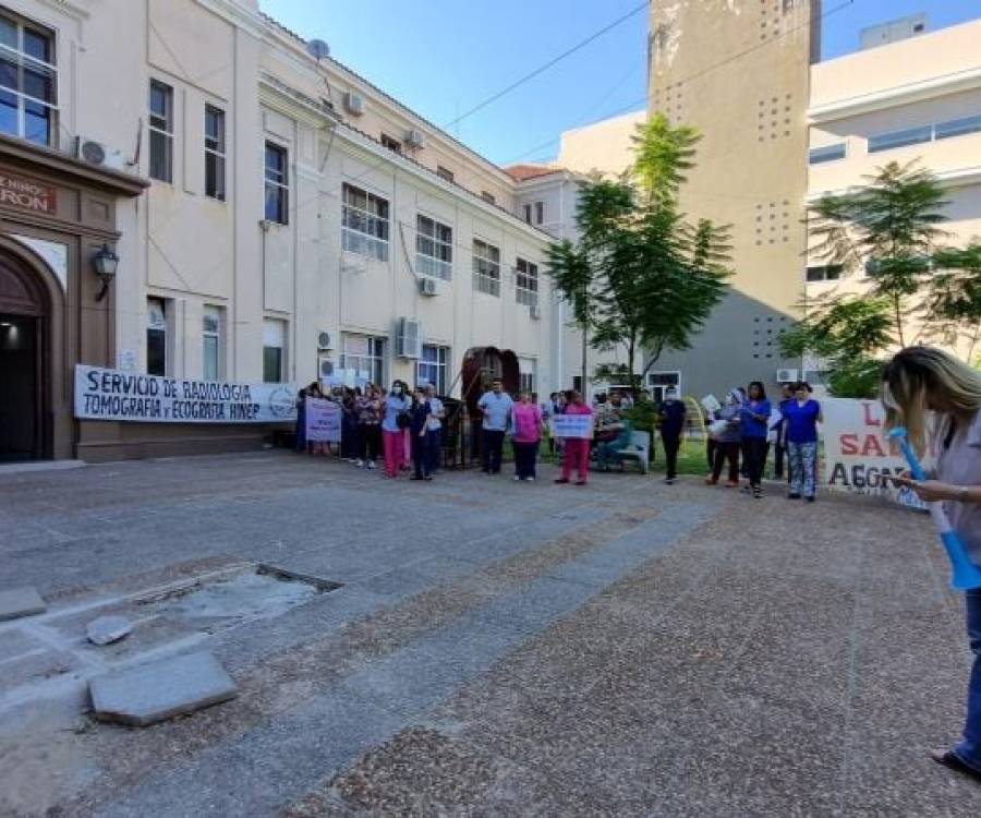 Hospital de Niños: Banderazo del equipo de salud