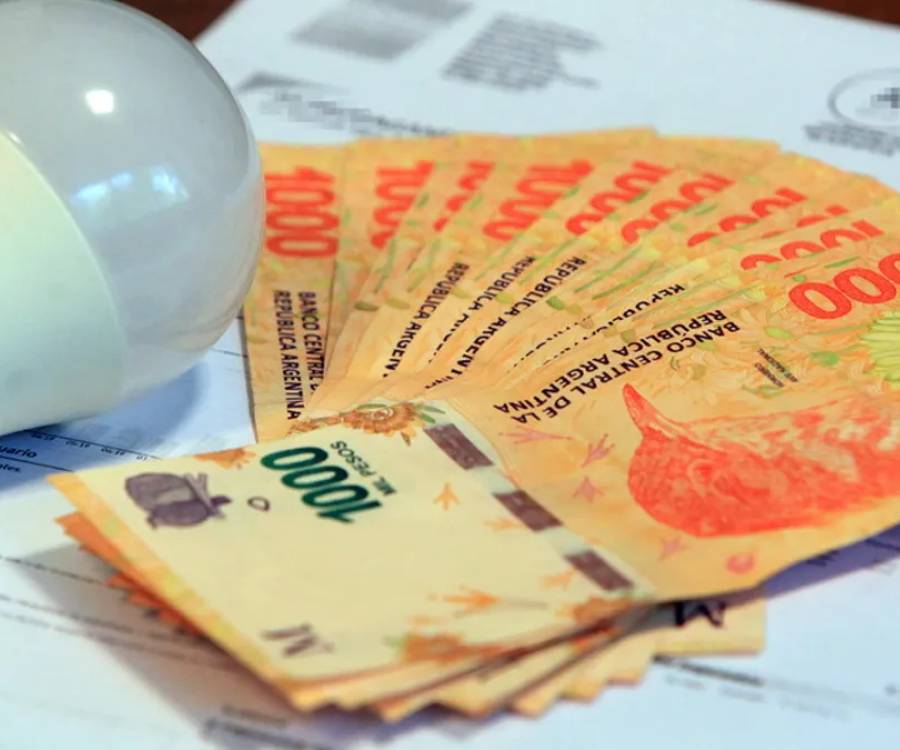 El Gobierno se comprometió con el FMI a quitar los subsidios en las tarifas de luz y gas a los hogares de clase media