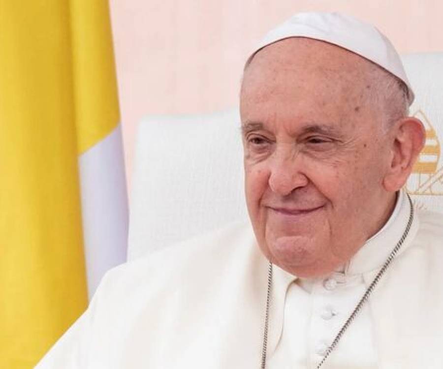 El gobernador Jalil declaró duelo provincial por la muerte del papa Francisco