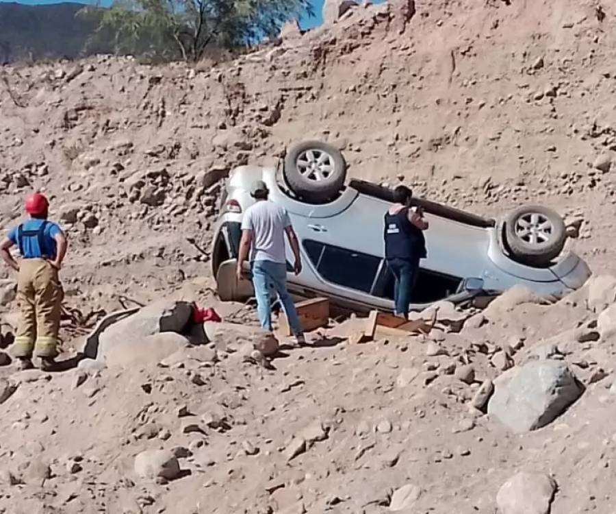 Dos personas resultaron heridas tras caer por un precipicio en La Chilca