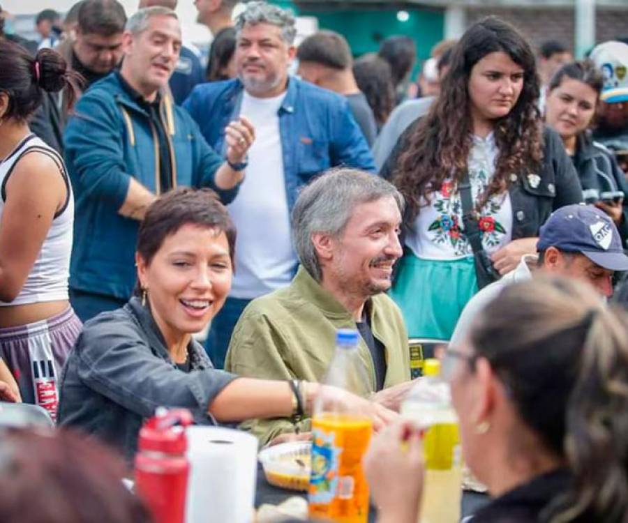 “Cristina 2025”: Máximo Kirchner y Mayra Mendoza encabezaron un acto con guiños a la candidatura de CFK