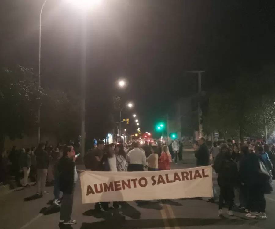 Estudiantes del ISAC se manifestaron en contra del nuevo régimen de coberturas