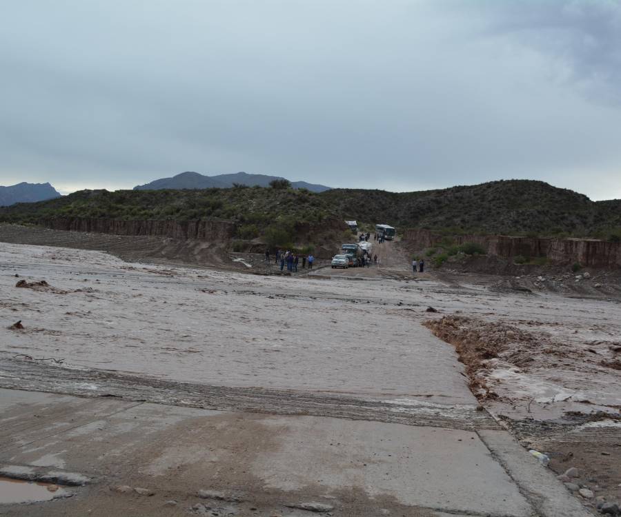 Crecidas arrasaron con las Termas de Villa Vil y viviendas en Hualfín