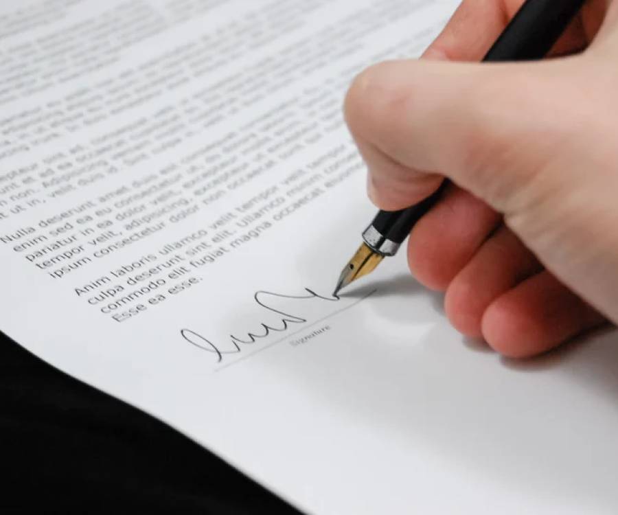 La imagen no es nada, la firma es todo.