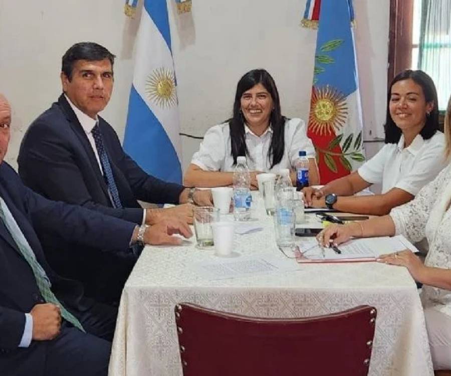 Trabajadores judiciales con aumento salarial del 18,5%