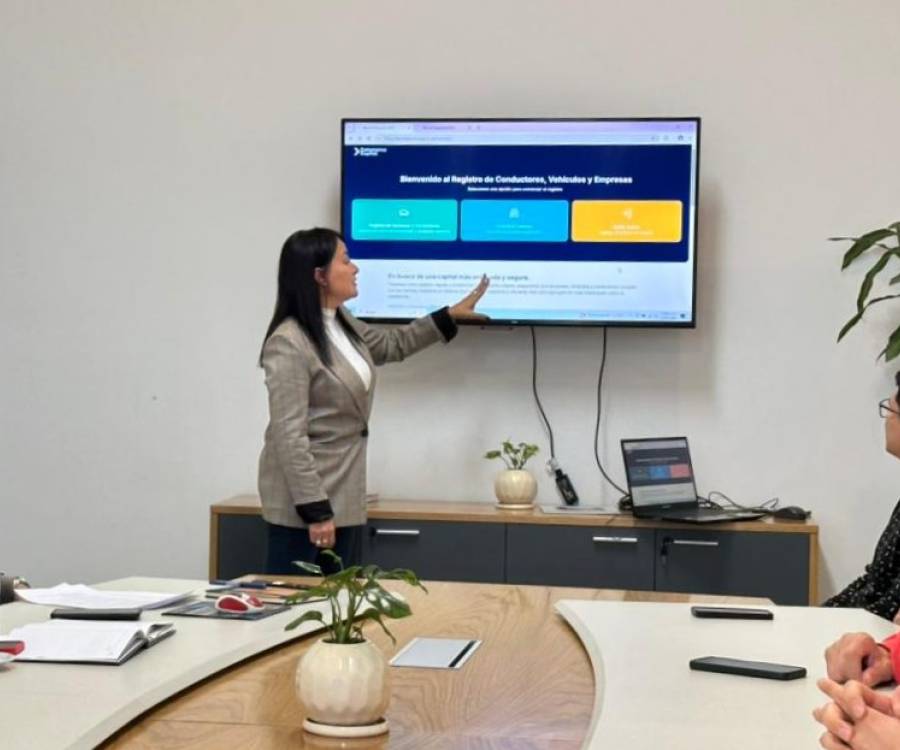 Lanzan “Redes de Transporte SFVC”: La nueva plataforma municipal para registrar y verificar vehículos y conductores habilitados en plataformas digitales.