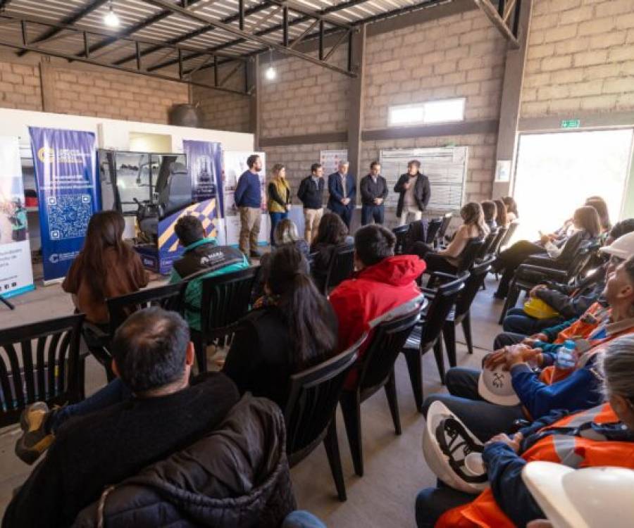 MARA y el Ministerio de Educación y Trabajo articulan capacitación y prácticas en maquinaria vial